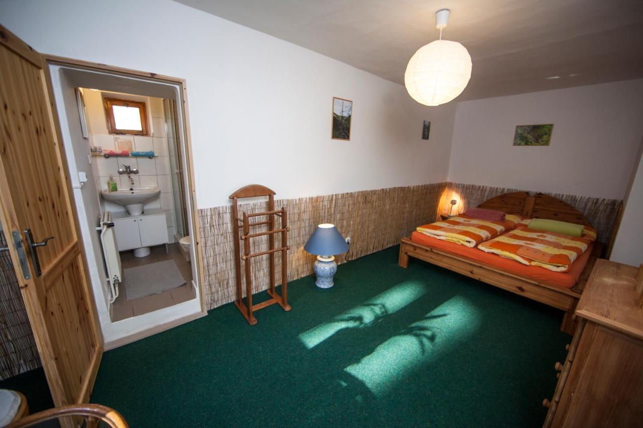 Vegzion - Vegan B&B Svoboda nad Úpou Exterior foto