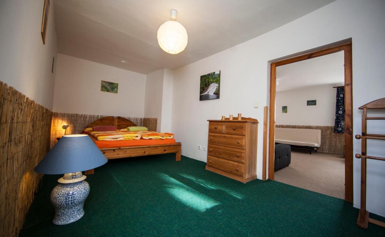 Vegzion - Vegan B&B Svoboda nad Úpou Exterior foto